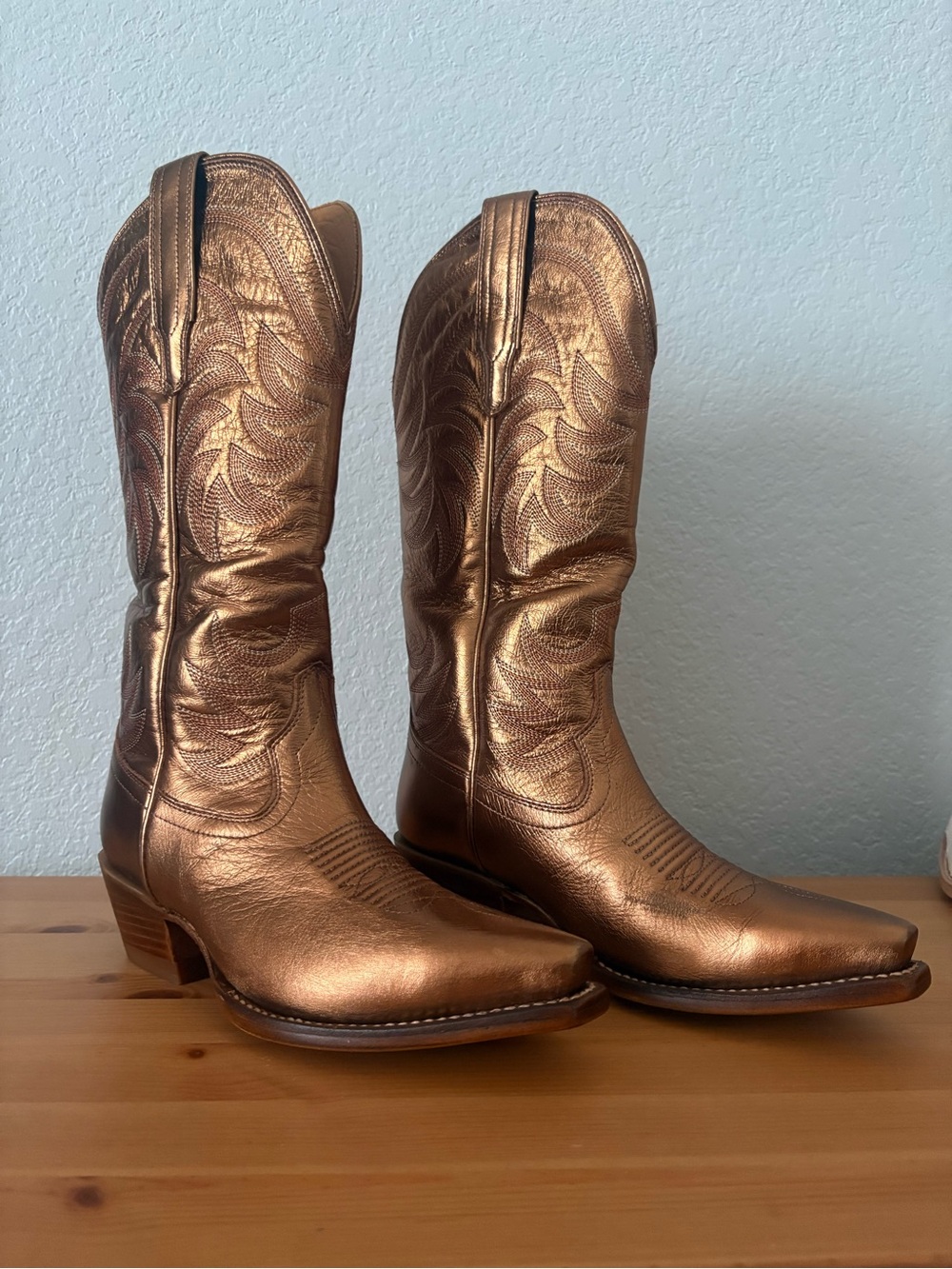 Tecovas Annie metallic  Copper Western Cowboy Boots - size 6